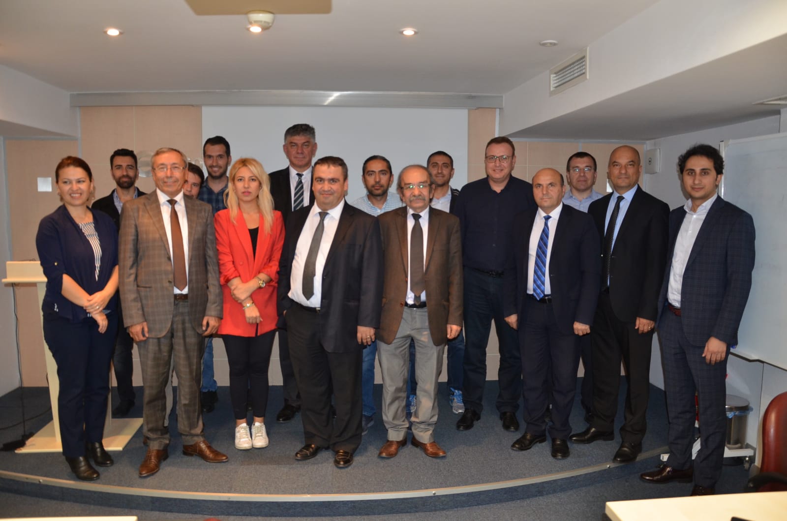 Ekonomi Muhabirleri Türkiye’nin Rotası Ne Olmalı” seminerinde buluştu