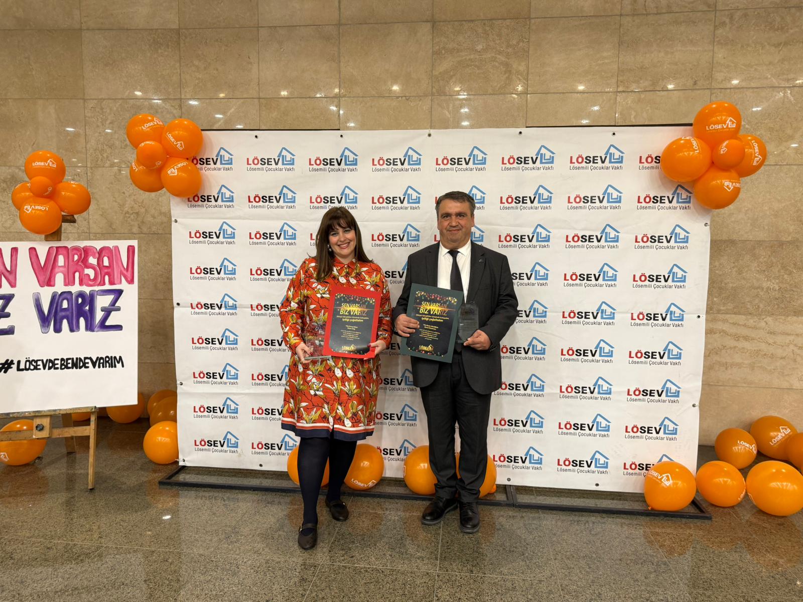 LÖSEV Yılın Basın Gönüllüsü Ödülü Murat Demircan’a verildi